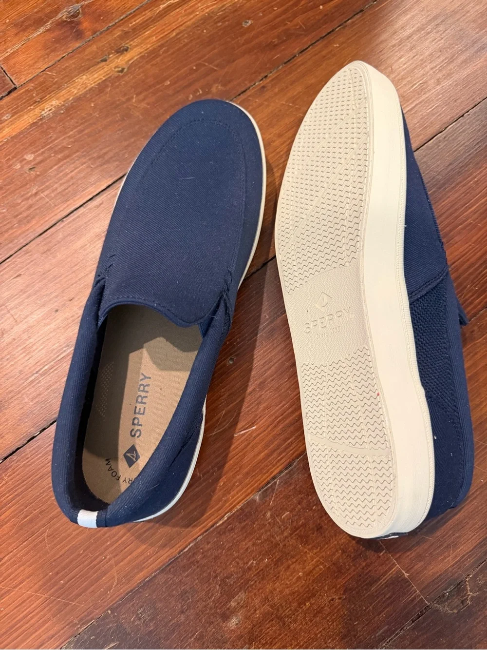 Sperry classic slip